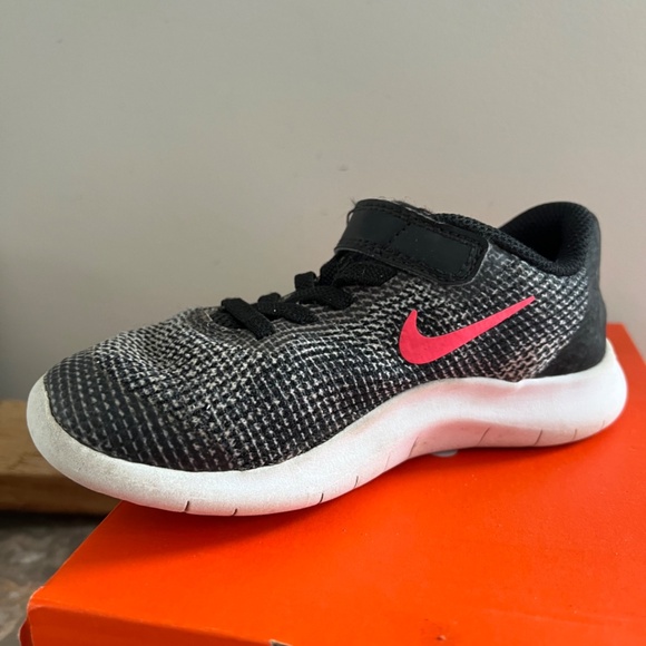 Kids Nike Flex:  11C - Picture 8 of 9